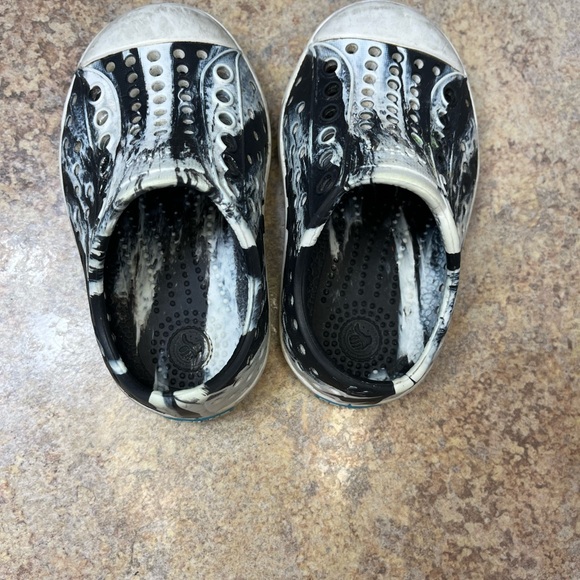 Native toddler slip on shoes - Picture 5 of 7